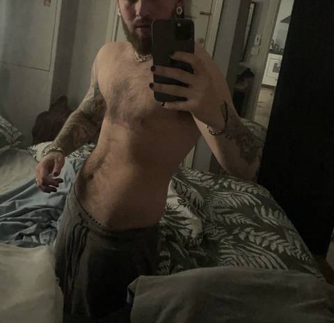@bornwithhornz