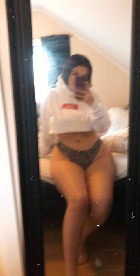 trickyvikky nude
