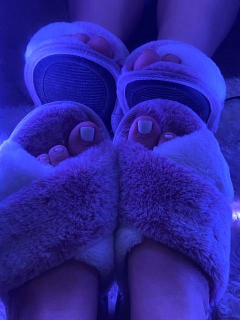 @toegirl.3