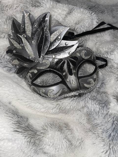 masquerademamas