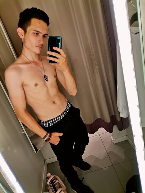 official_liam_of nude