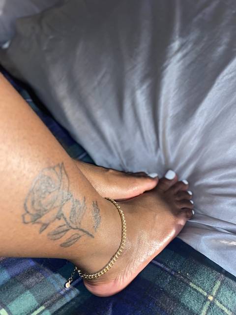 kutechocolatefeet nude