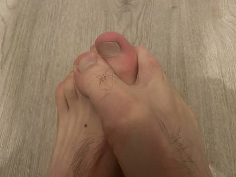 menlyfeet25yo