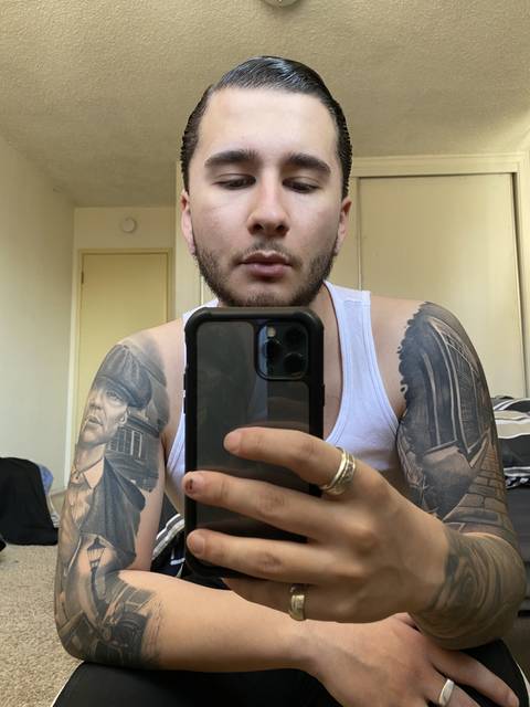 @draculawithtattoos
