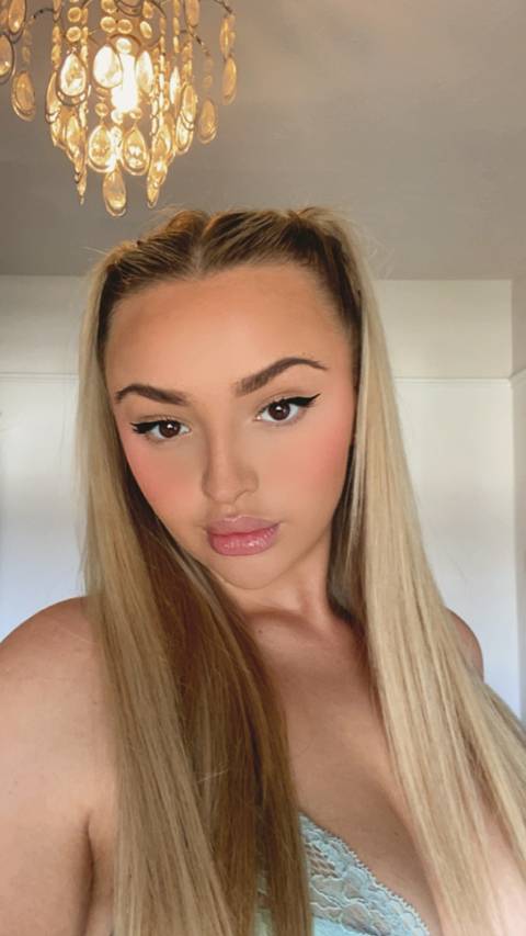 bellaeliza10