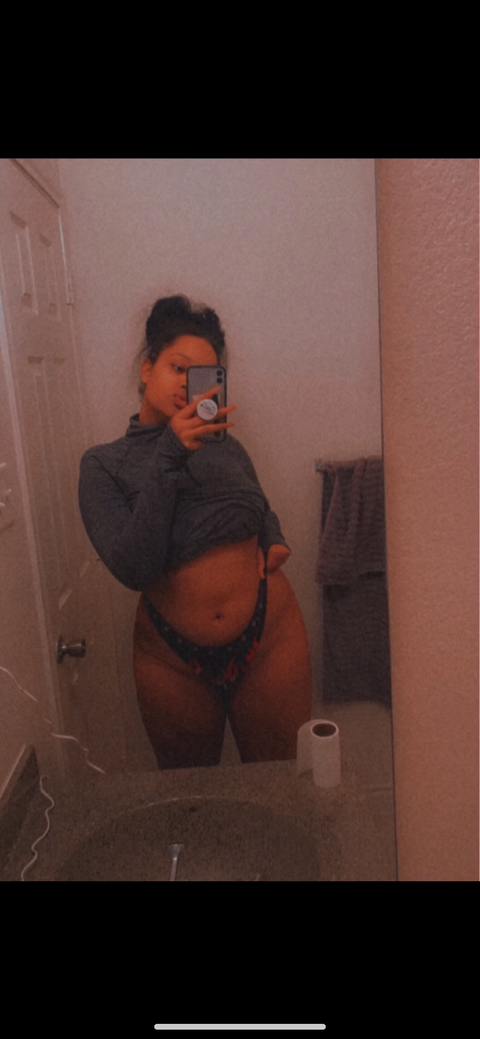 freakydeakynina nude