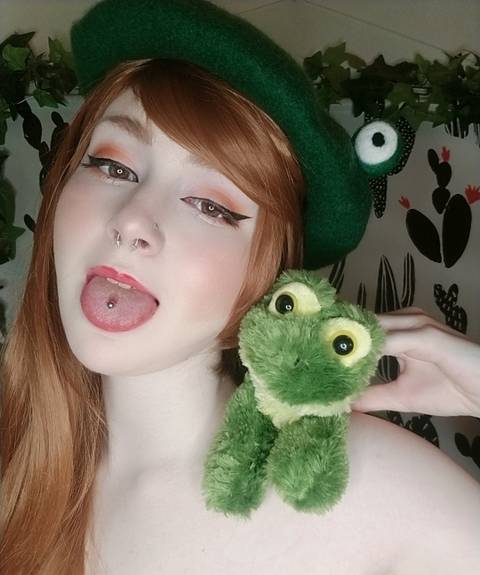 @scentedfroggy