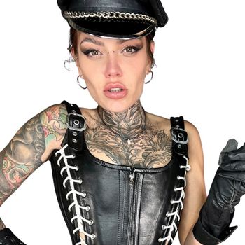 Visit Mistress Nikky ⎮ 🔊VOICE NOTE QUEEN on OnlyFans!