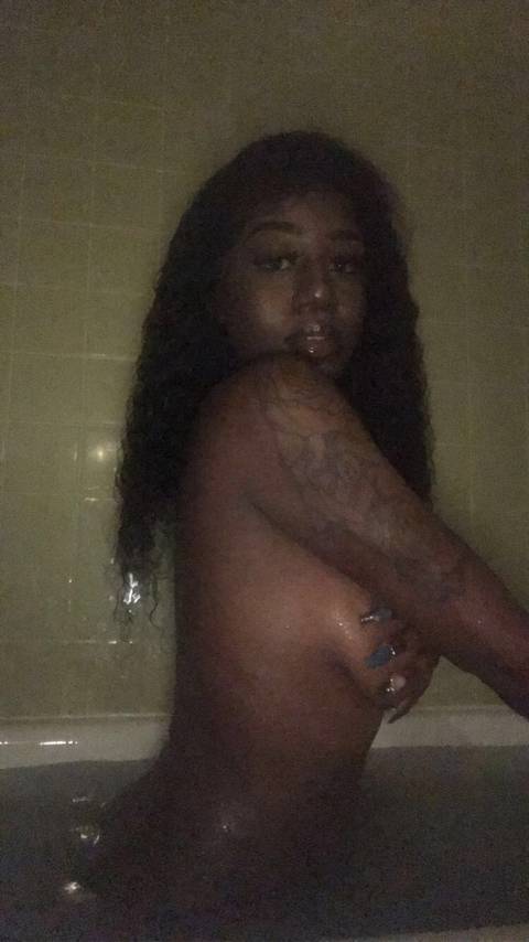 thebabyunicorn nude