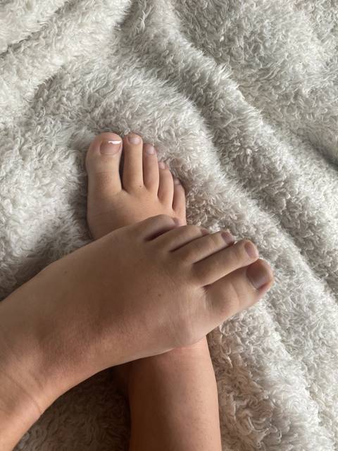 sassyfeet333 nude