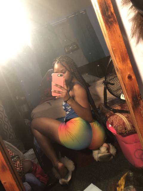 @daniimiyaaa