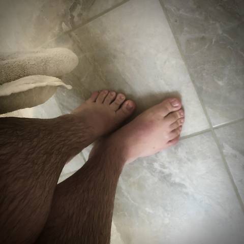 @janniksbearfeet