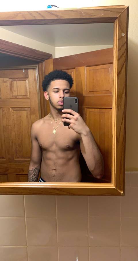 @prettyboii.e