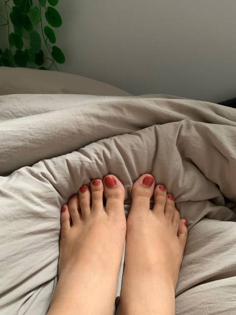 tina_toes9