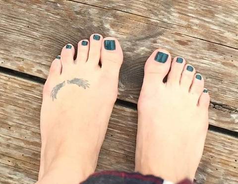 island.toes nude