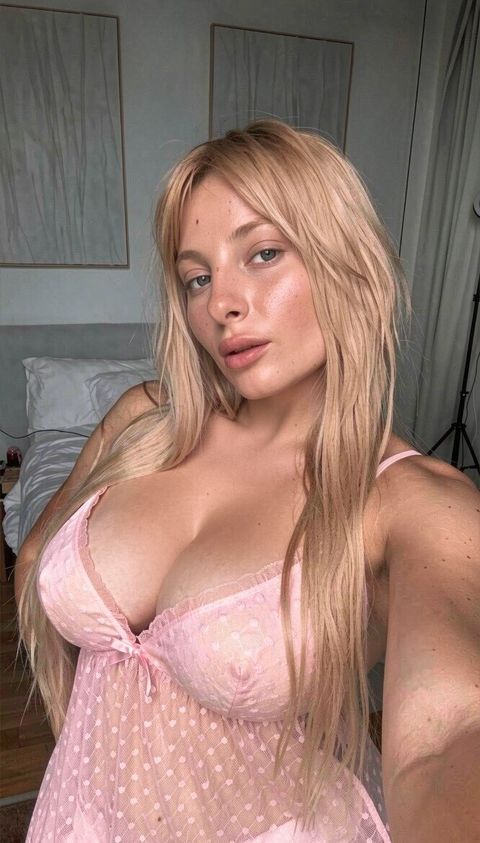 Katyaa Orlova OnlyFans