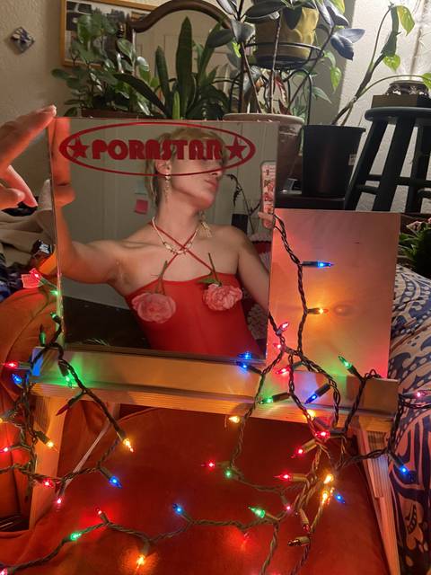 strawberrieaphrodite nude