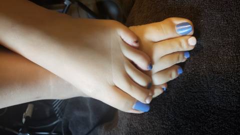 footsiefrenzie nude