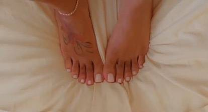 belowtheankle1 nude