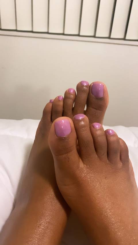 @christinasexyfeet