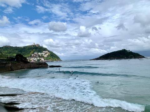 emily 🌸 OnlyFans Creator - Fans Rating, Model's Poll, Stats Data, OF Trials