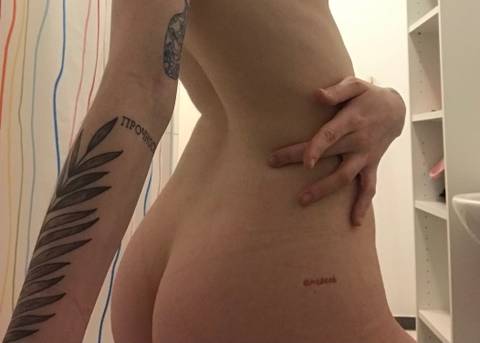 vickyshe nude