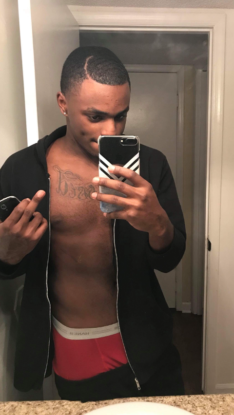 bomglizzy nude