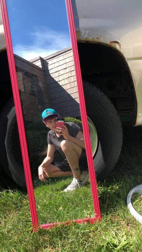 @skinnyeboy69