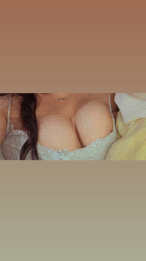 vanessa.onlyf nude