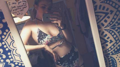 @headbanginbombshell