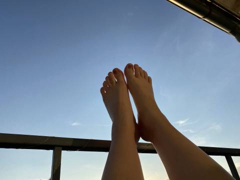 swedishfeetjess nude