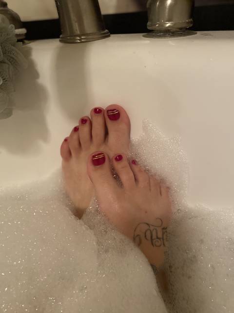 @lottafeet