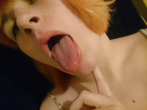 missvalyera nude