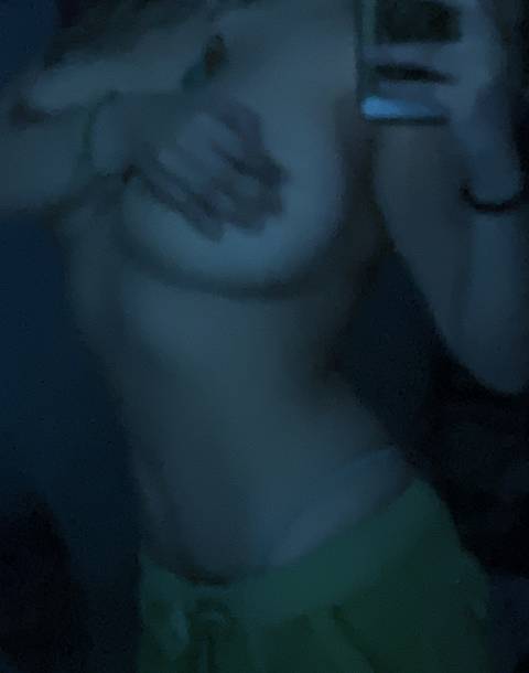 hon3ylips