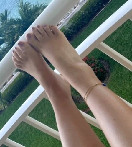 kendalltravelingfeet