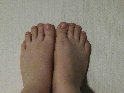 feetsusi nude