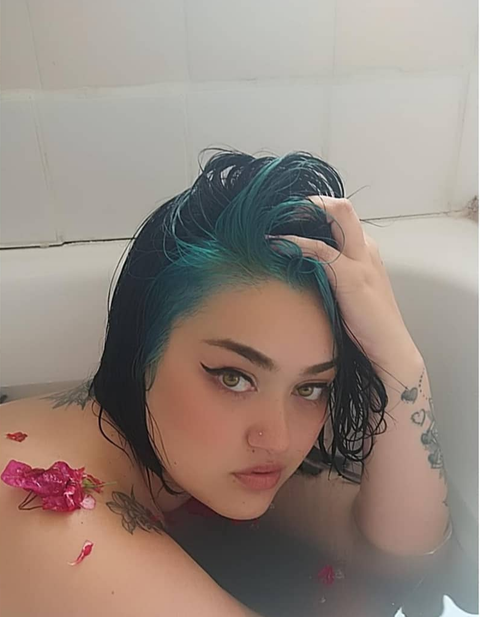 miaumila nude