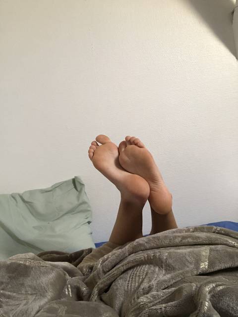 @victoriaasfeet