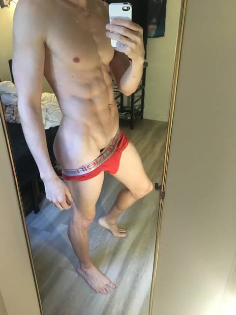 @zekethomasxxx