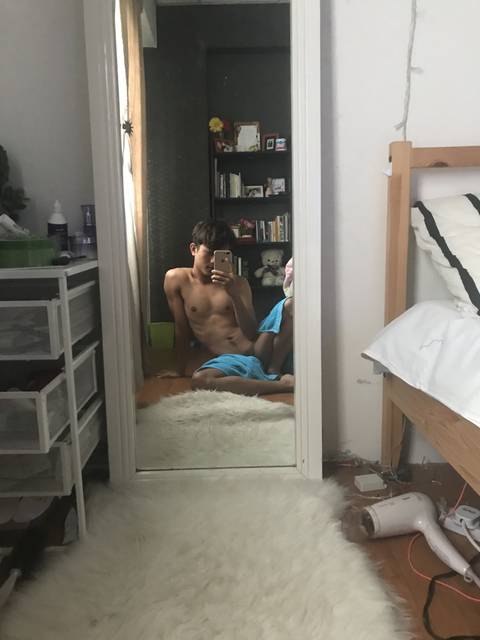 anickonda nude