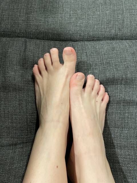 feedingfoot nude