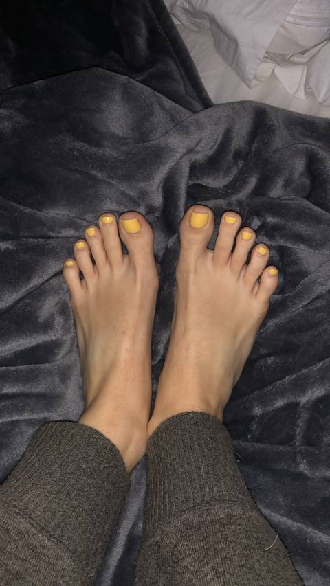 feetfeetfeet124