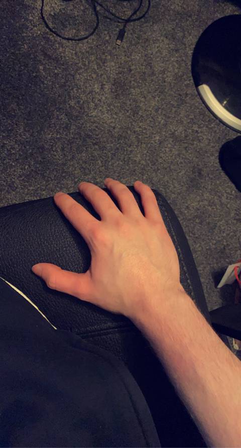 paleboihands nude