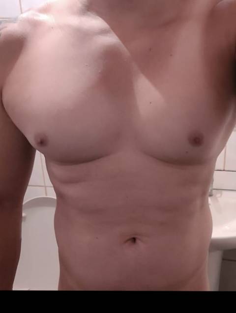 carlos.37 nude