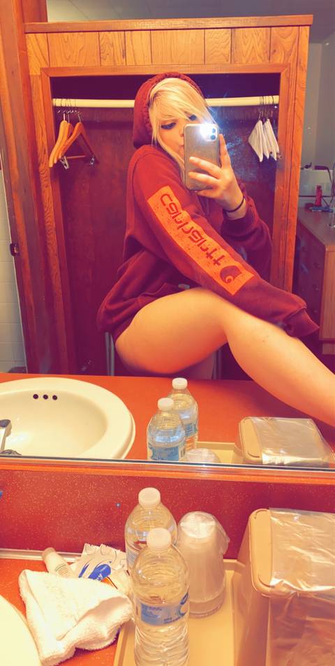 momma_j_420 nude