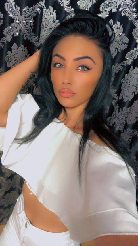 evelinejulia