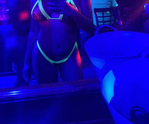 @minathemoon