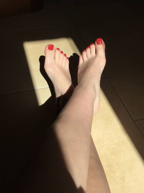 kairasneatfeet