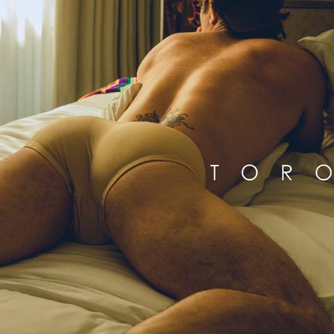 torowear nude