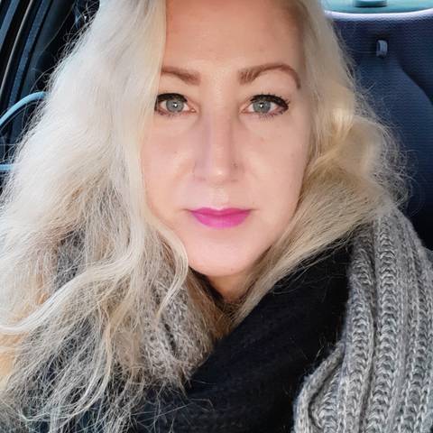 Creamy Spot OnlyFans Creator - Fans Rating, Model's Poll, Stats Data